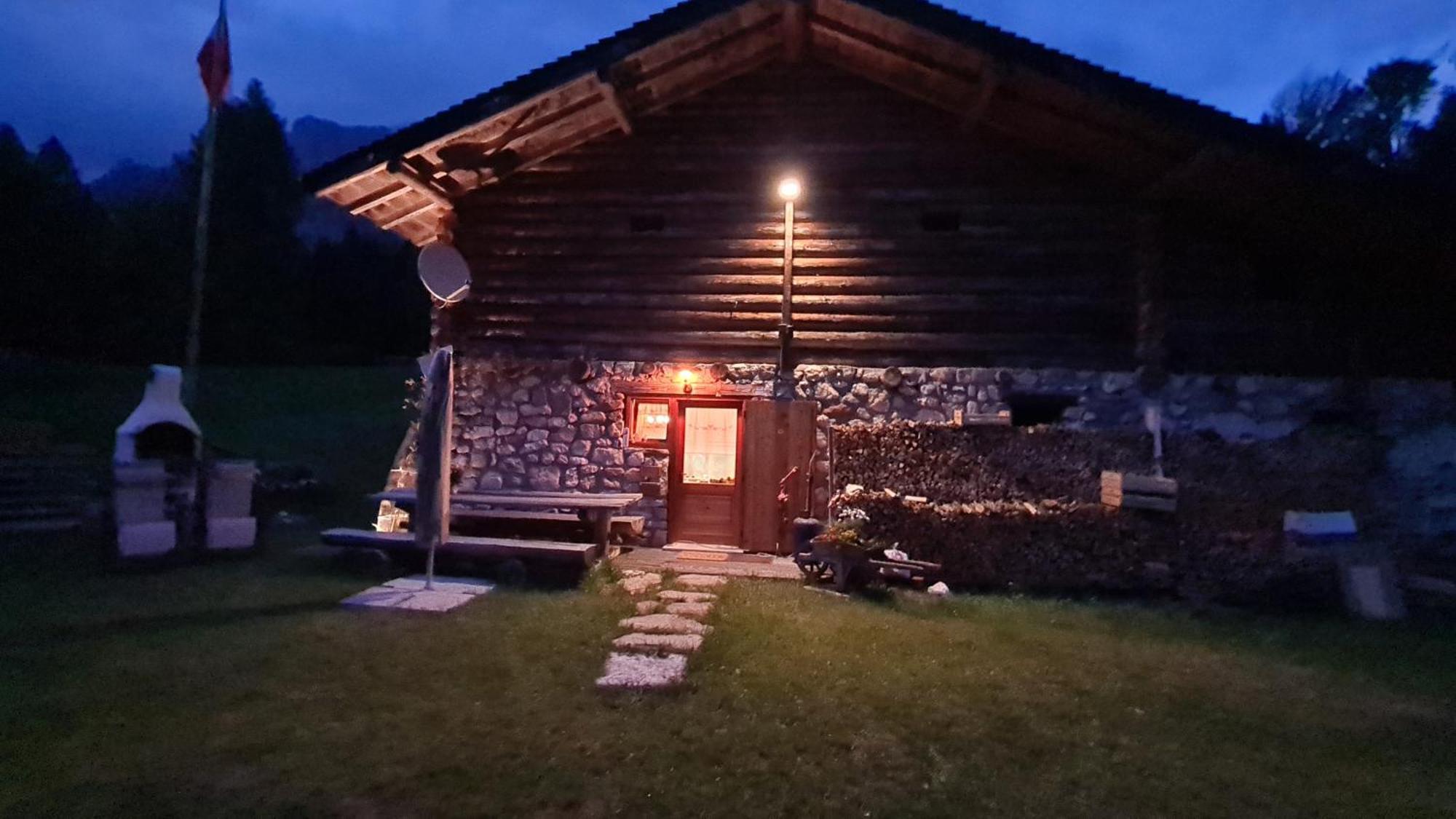 Baita Pra Petina Pale di San Martino Siror Bagian luar foto