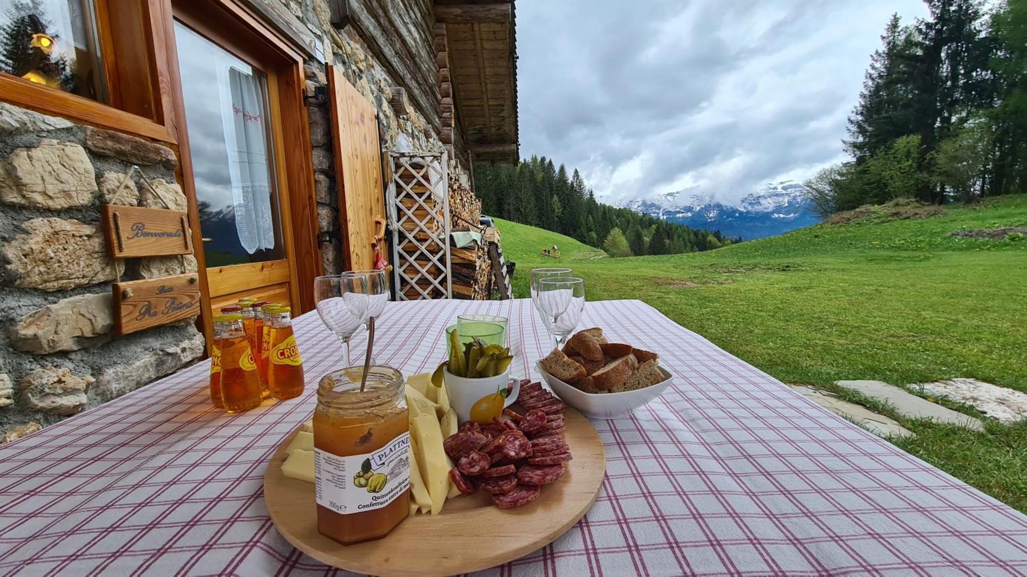 Baita Pra Petina Pale di San Martino Siror Bagian luar foto